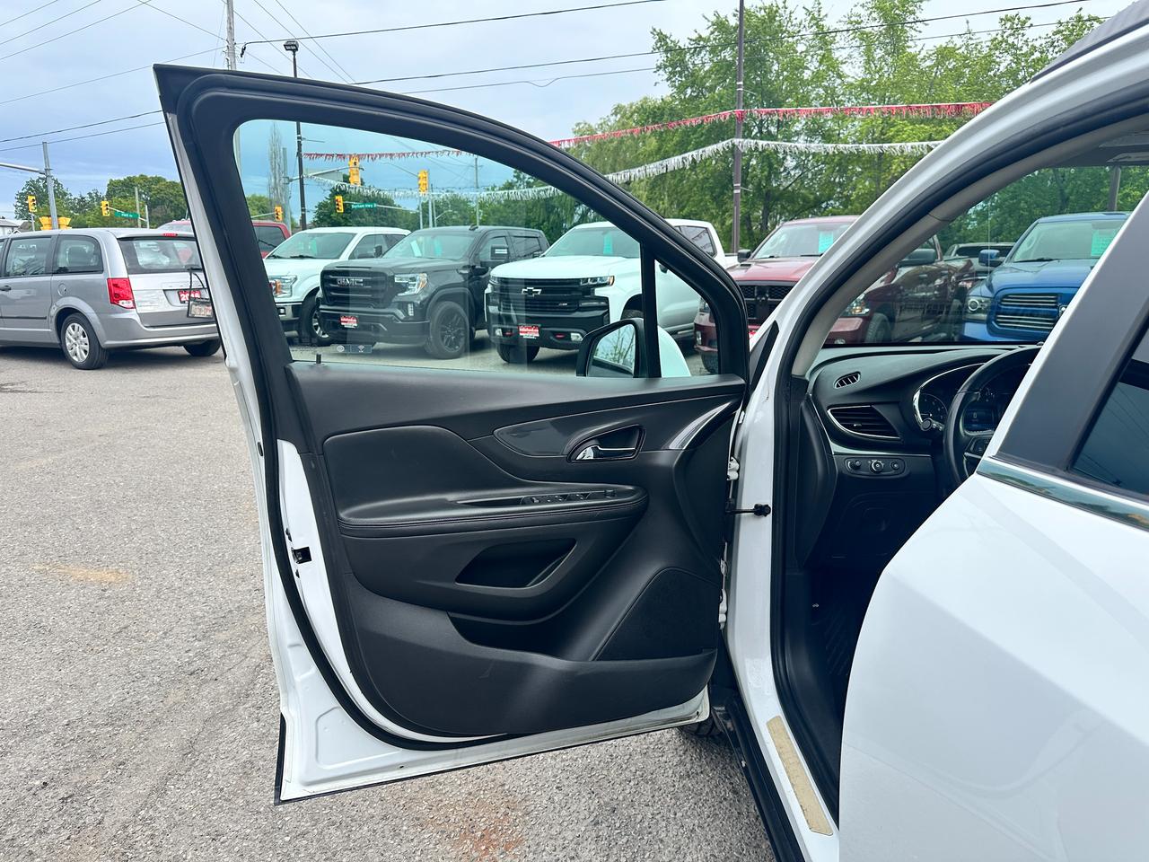 2019 Buick Encore SportTouring Heated Cloth RemStart FM/XM A/C Alloy Photo