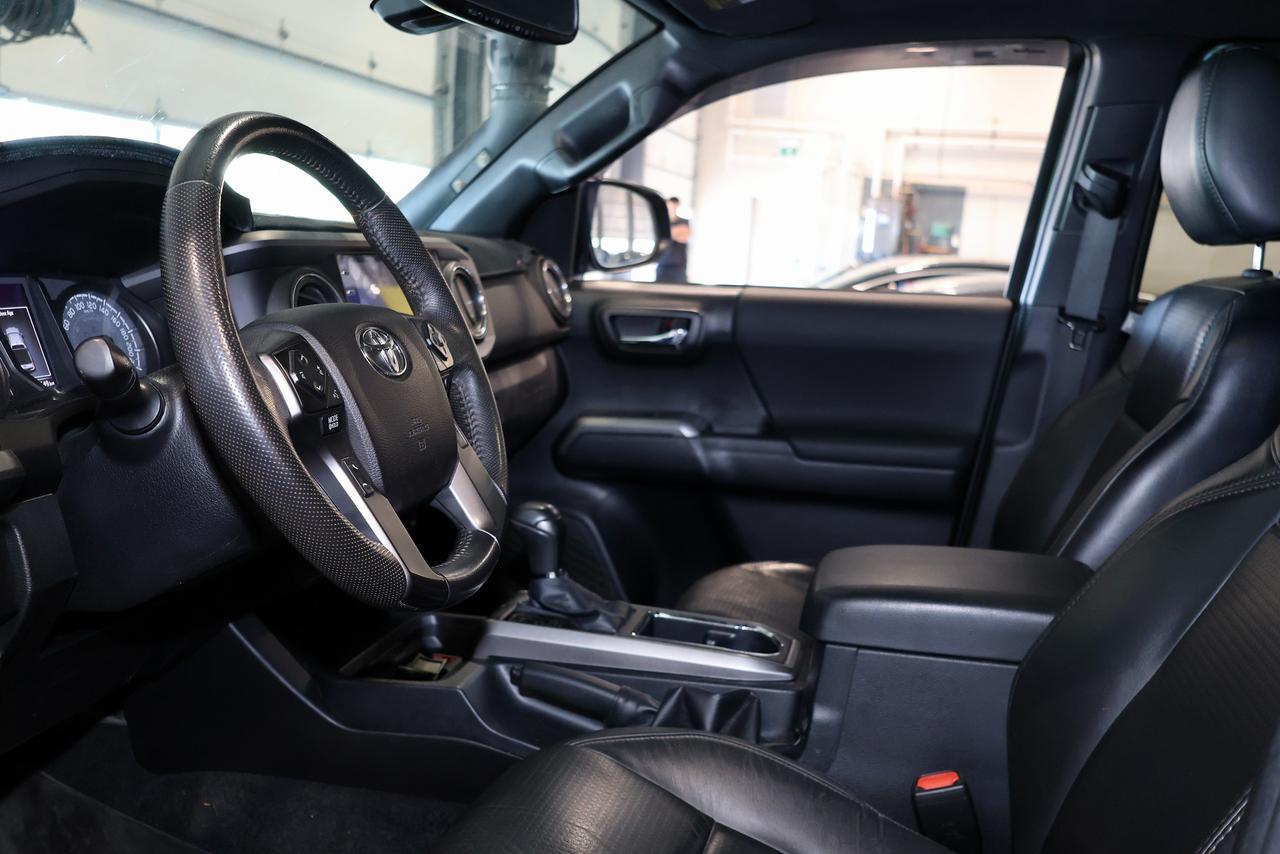 2021 Toyota Tacoma 3.5L V6 - LEATHER|SUNROOF|NAVIGATION|CAMERA Photo