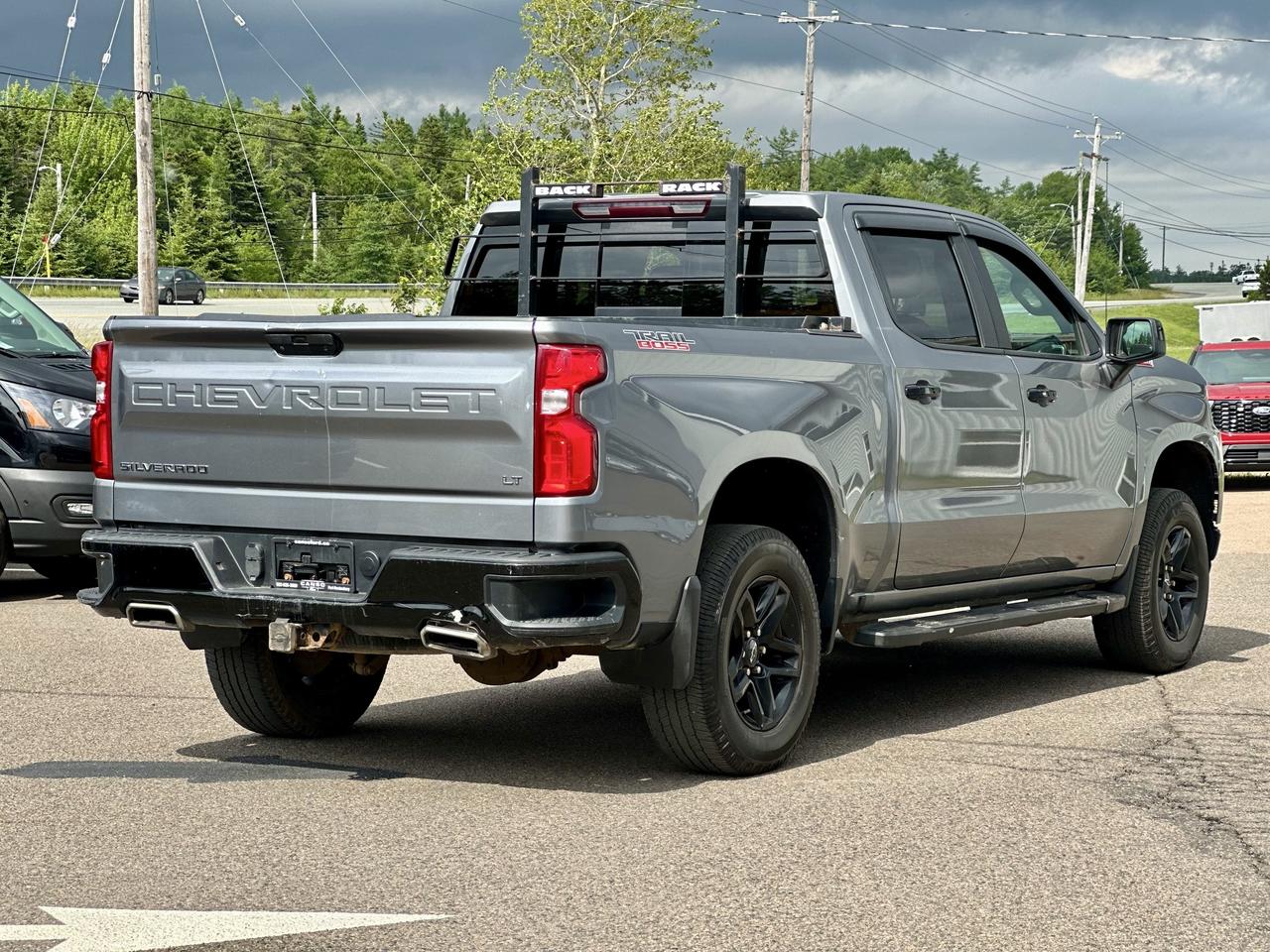2021 Chevrolet Silverado LT TRAIL BOSS CREW 4WD Photo4