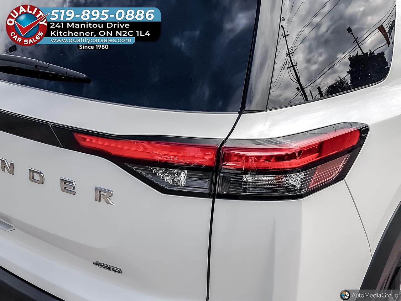 2024 Nissan Pathfinder S AWD *8 PASSENGER* Photo
