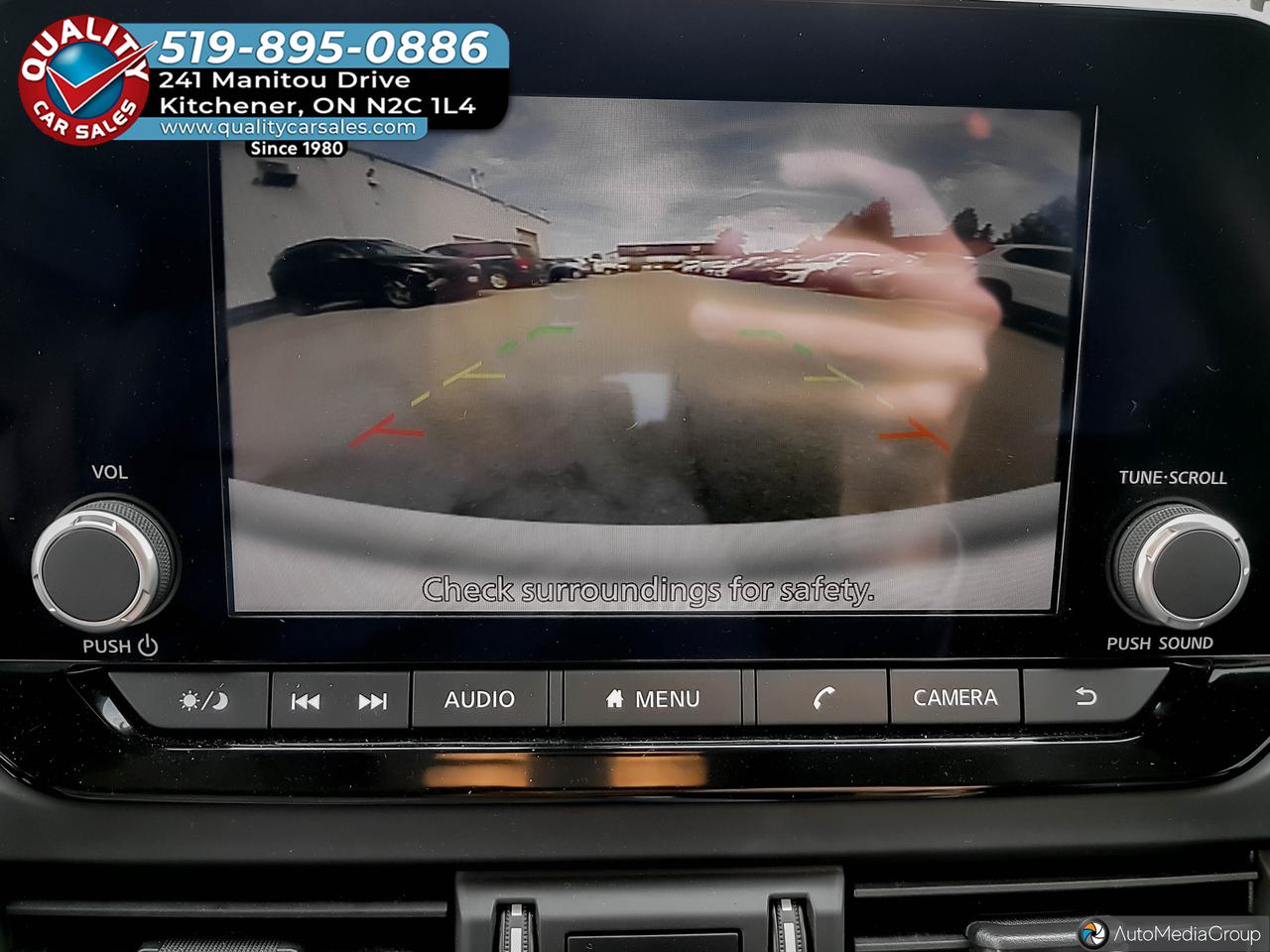 2024 Nissan Pathfinder S AWD *8 PASSENGER* Photo