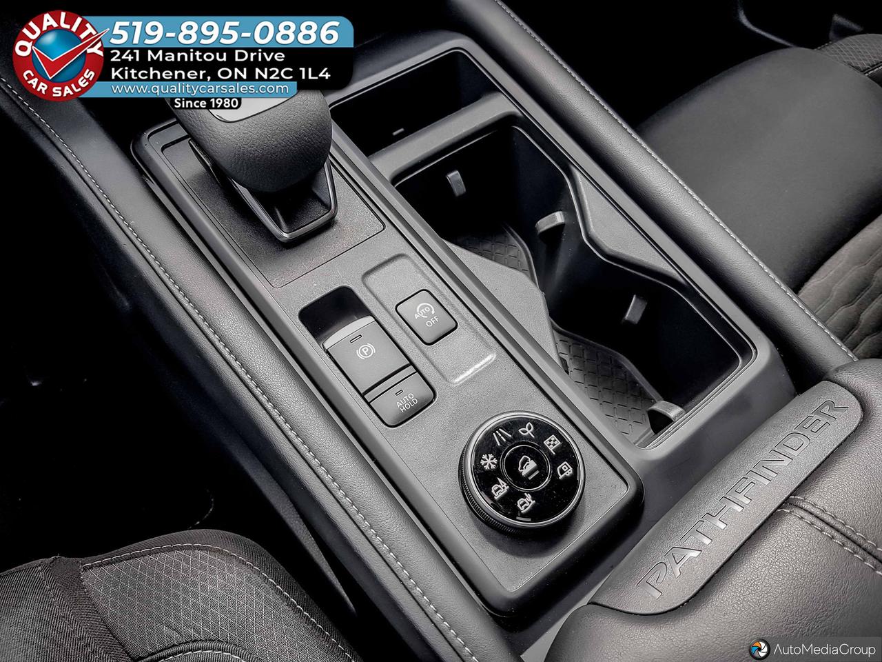 2024 Nissan Pathfinder S AWD *8 PASSENGER* Photo