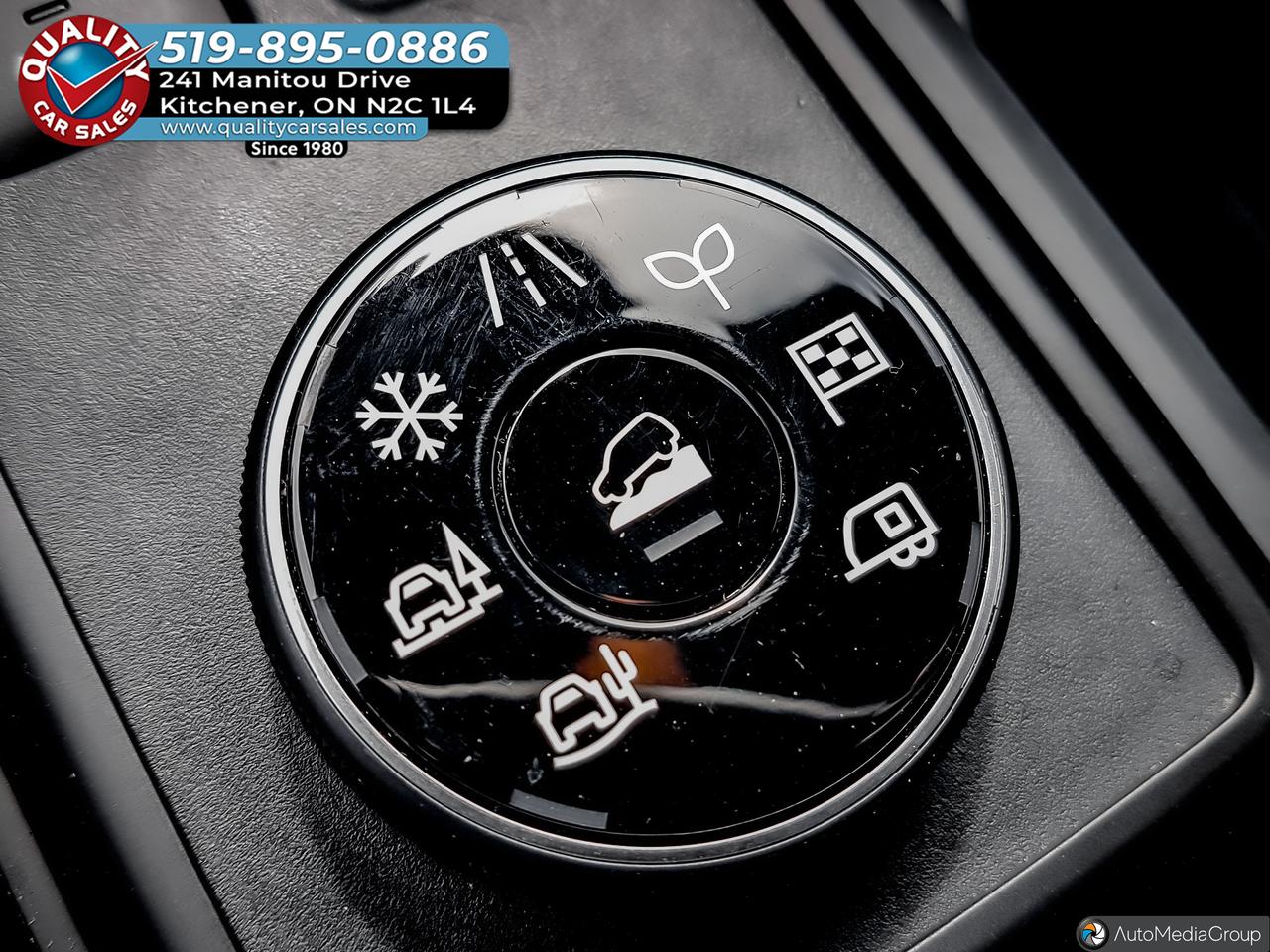 2024 Nissan Pathfinder S AWD *8 PASSENGER* Photo