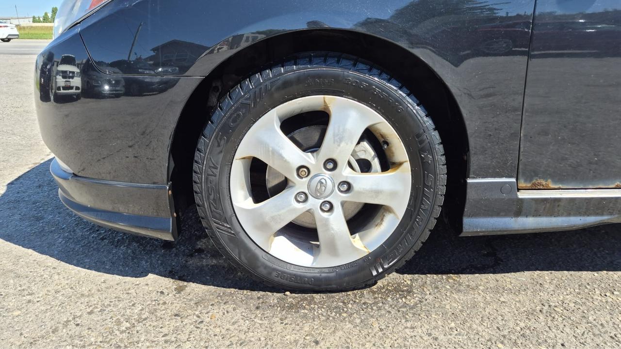 2009 Hyundai Elantra AS IS, L, RUNS AND DRIVES GREAT, WELL MAINTAINED Photo