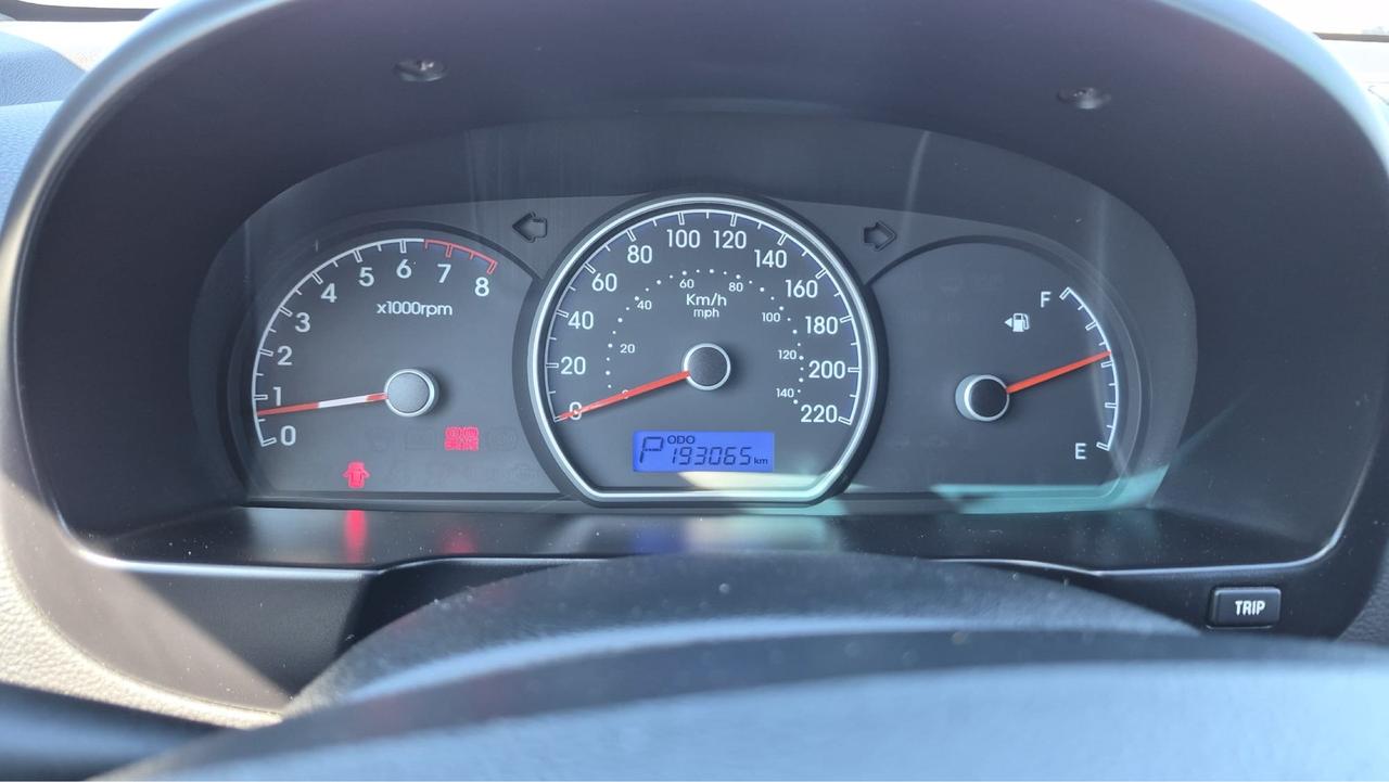 2009 Hyundai Elantra AS IS, L, RUNS AND DRIVES GREAT, WELL MAINTAINED Photo