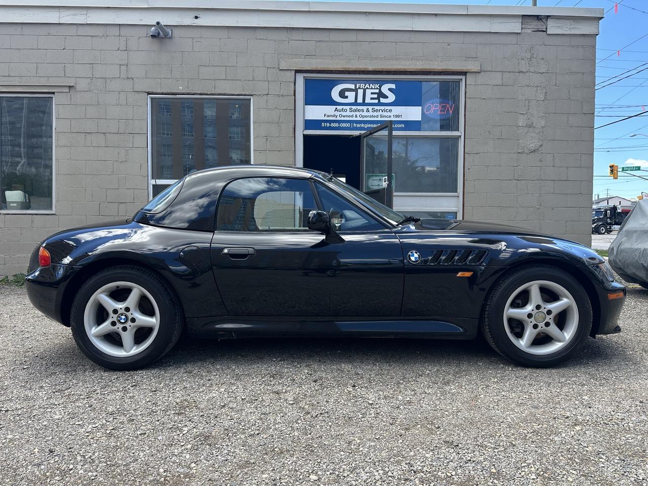 1997 BMW Z3 Z3 2dr Roadster 2.8L Photo