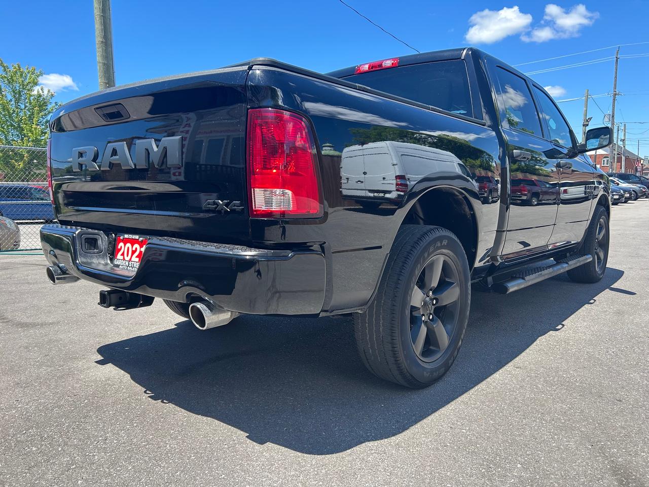 2021 RAM 1500 Classic EXPRESS Photo