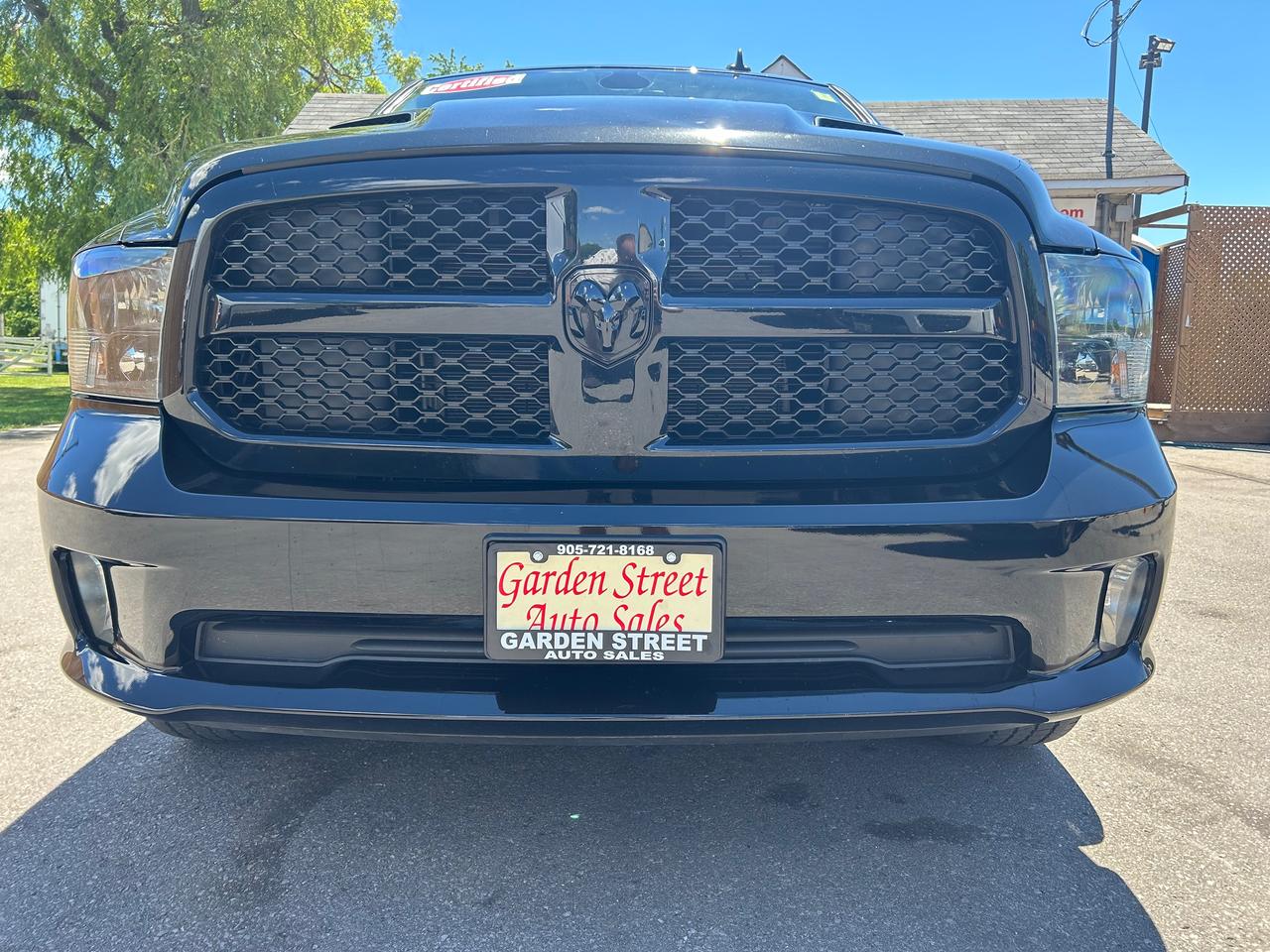 2021 RAM 1500 Classic EXPRESS Photo