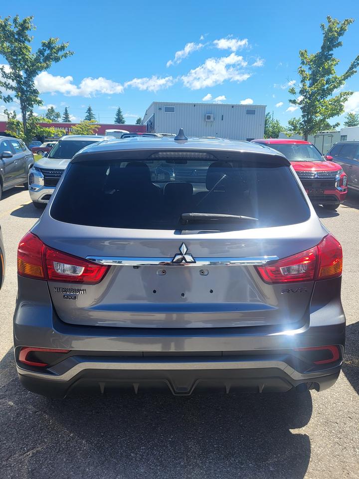 2018 Mitsubishi RVR SE Photo