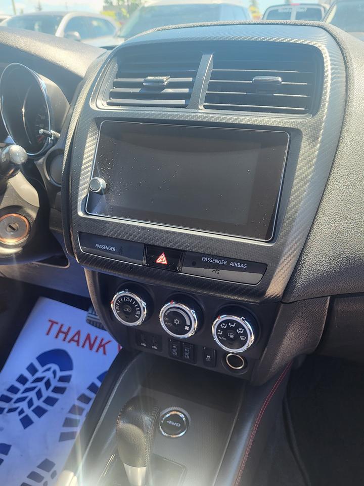 2018 Mitsubishi RVR SE Photo