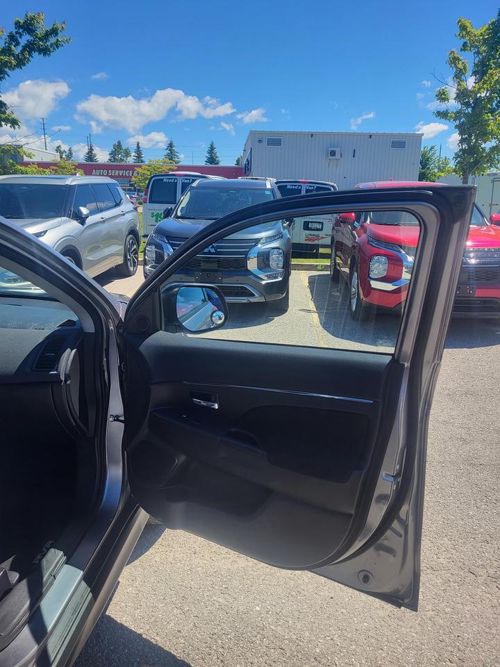 2018 Mitsubishi RVR SE Photo