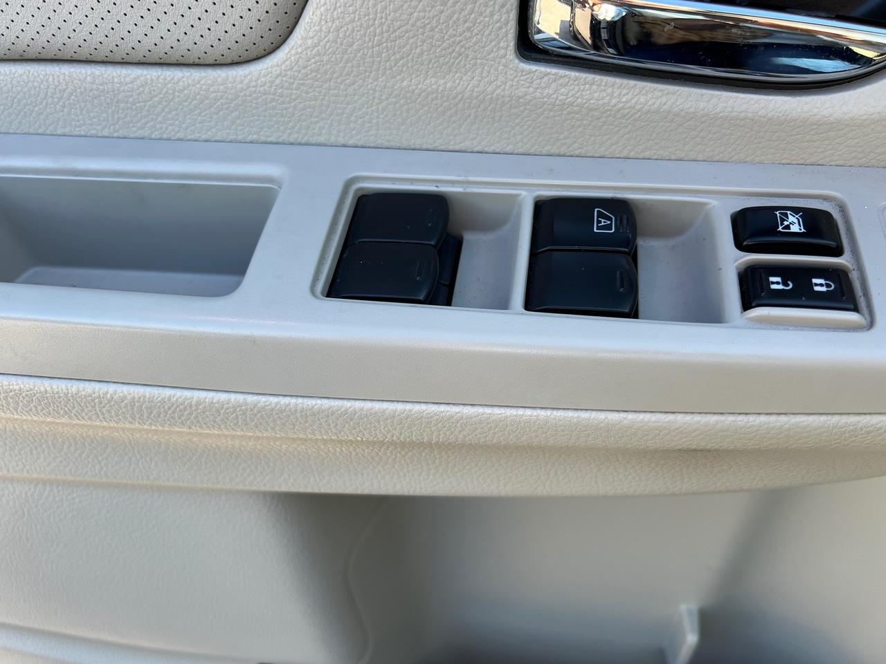 2013 Subaru XV Crosstrek 2.0i w/Limited Pkg Photo