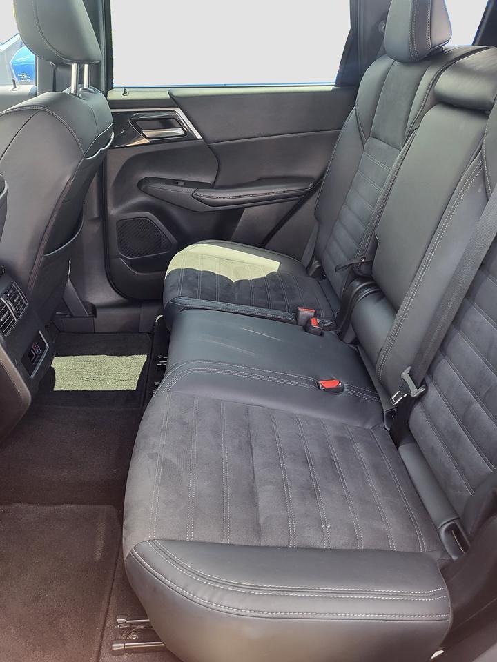 2022 Mitsubishi Outlander LE Photo