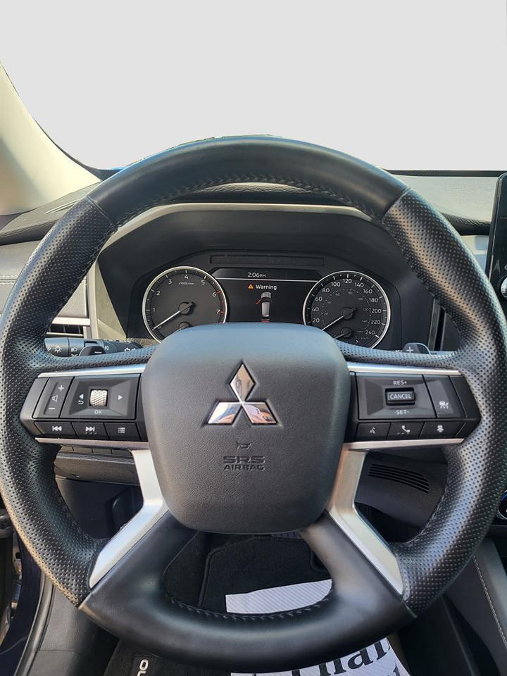 2022 Mitsubishi Outlander LE Photo