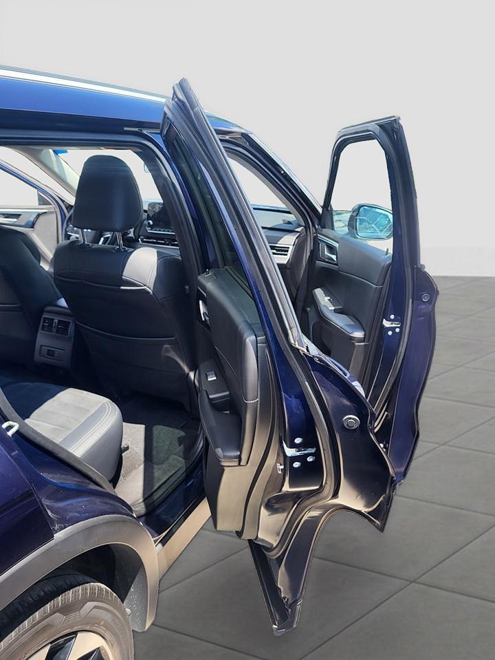 2022 Mitsubishi Outlander LE Photo