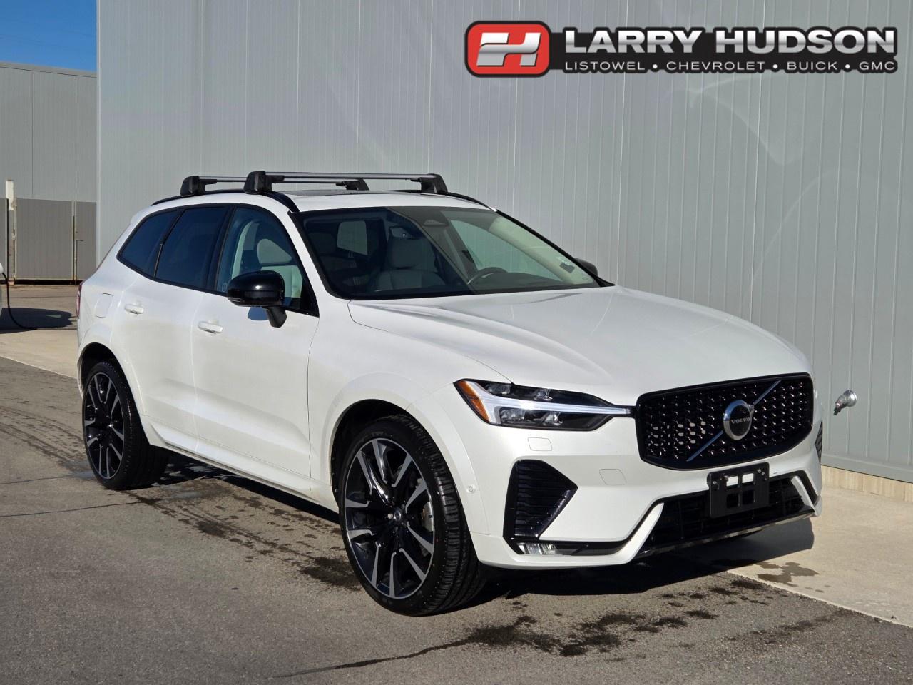 2023 Volvo XC60 B6 AWD Ultimate Dark Theme Photo0