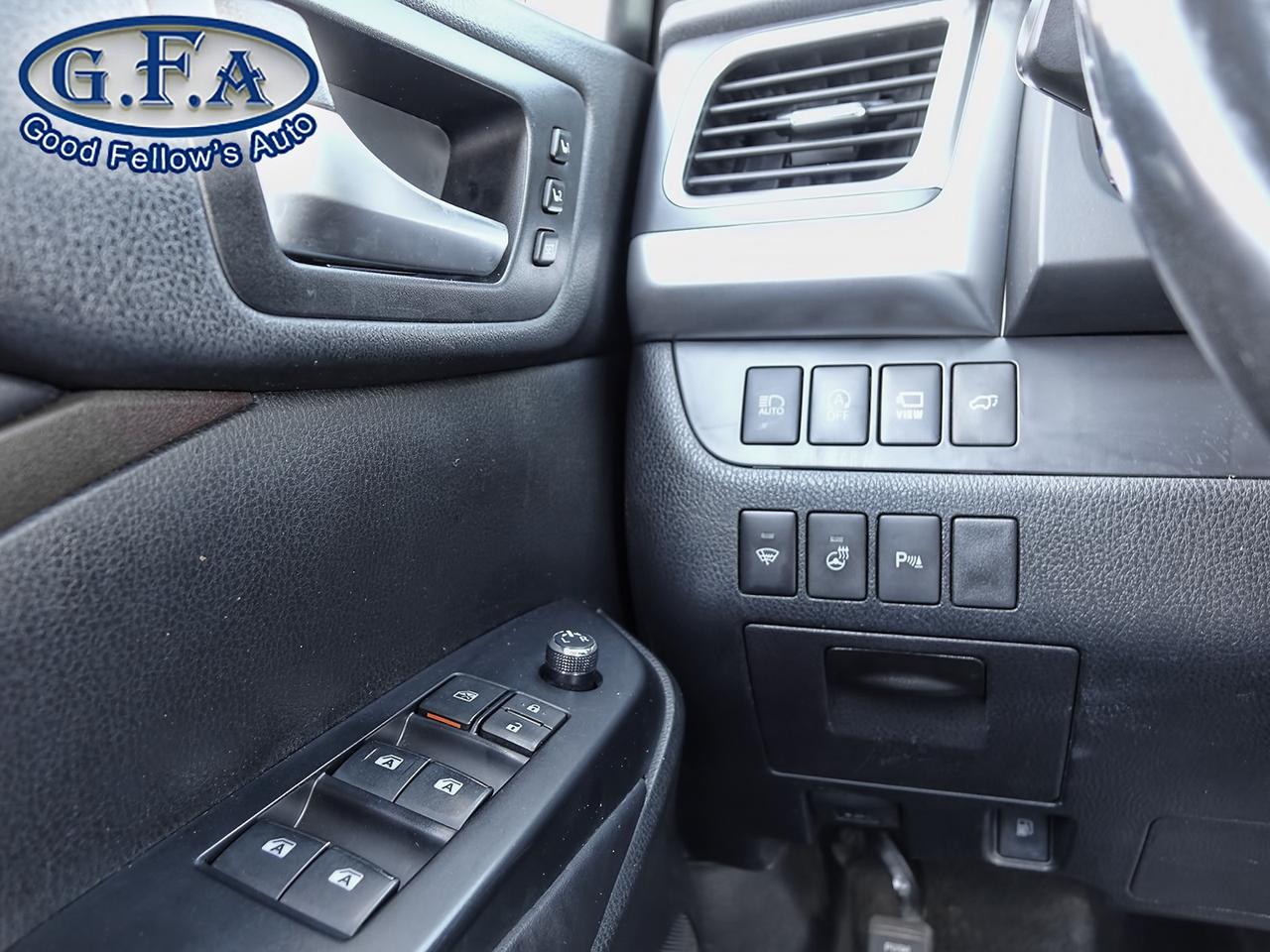 2019 Toyota Highlander LIMITED MODEL, AWD, 7 PASSENGER, PANORAMIC ROOF, L Photo