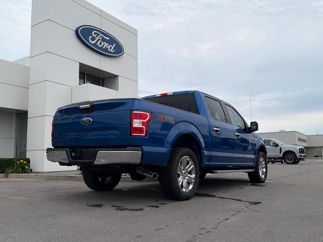 2018 Ford F-150 XLT 4WD SuperCrew 5.5' Box Photo2