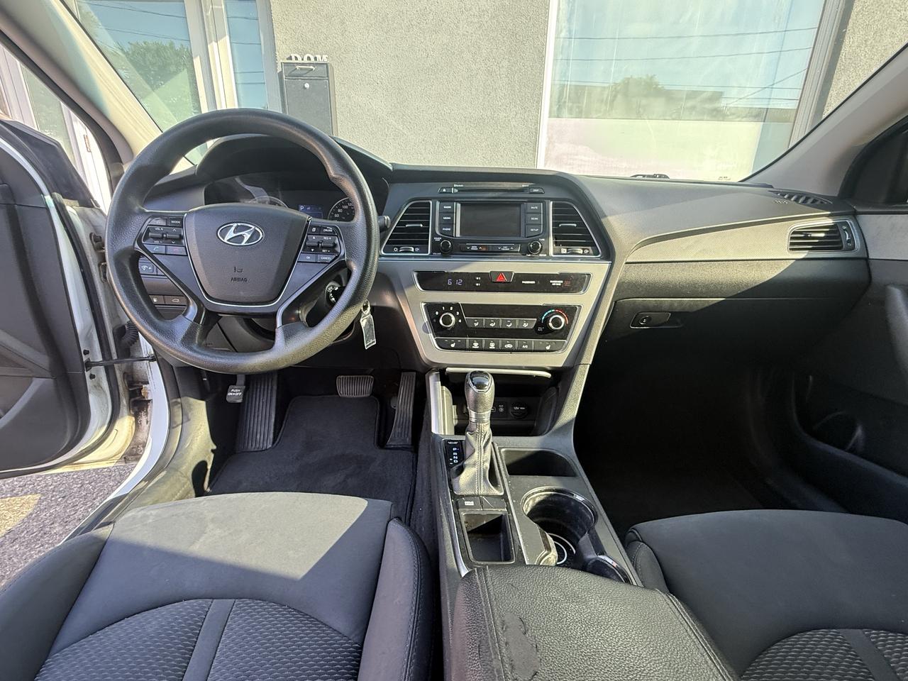 2016 Hyundai Sonata 2.4L GL Photo