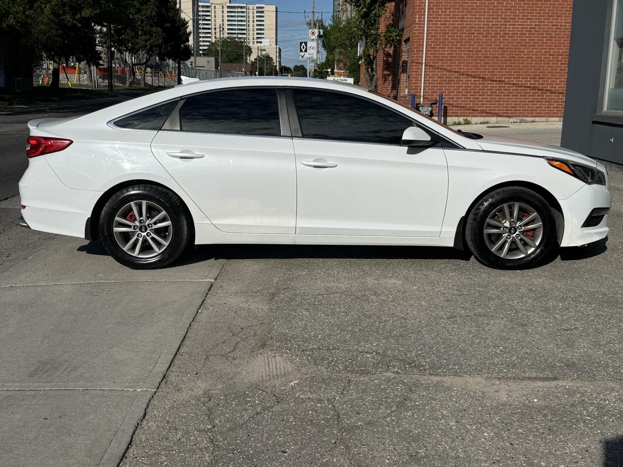 2016 Hyundai Sonata 2.4L GL Photo