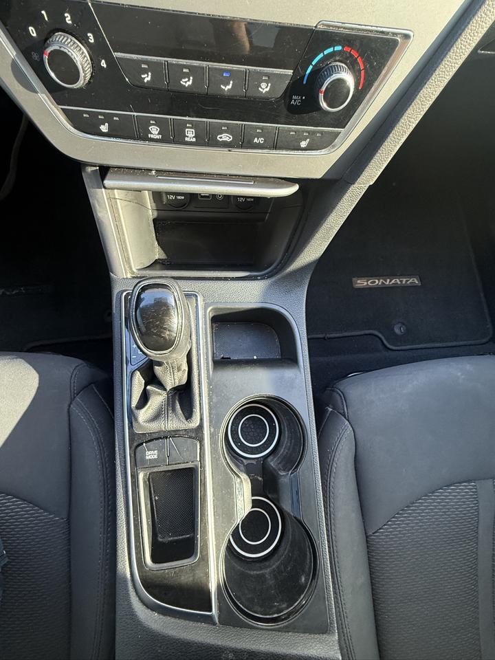2016 Hyundai Sonata 2.4L GL Photo