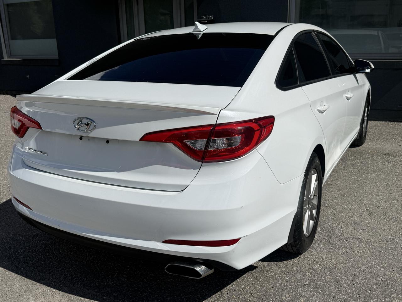 2016 Hyundai Sonata 2.4L GL Photo