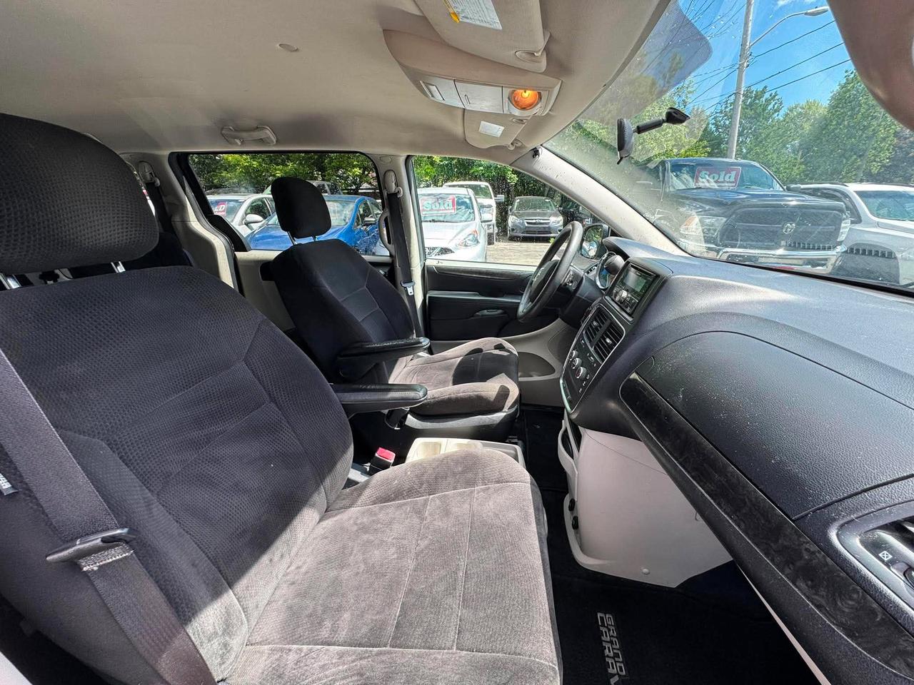 2013 Dodge Grand Caravan 4dr Wgn SXT Photo