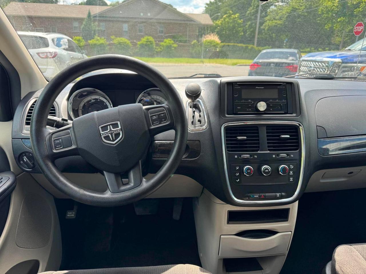 2013 Dodge Grand Caravan 4dr Wgn SXT Photo