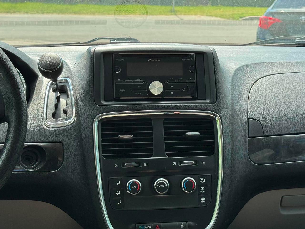 2013 Dodge Grand Caravan 4dr Wgn SXT Photo