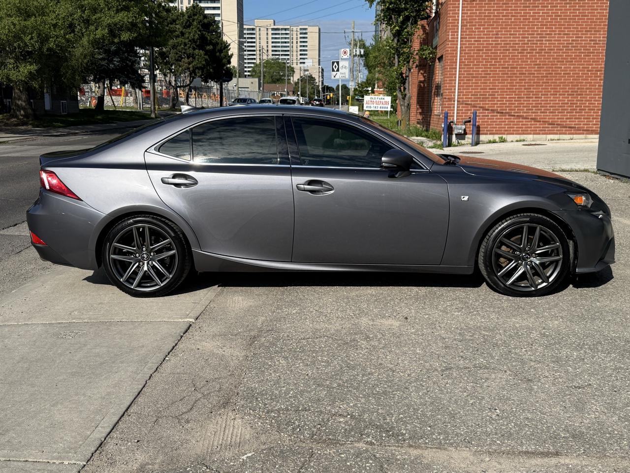 2015 Lexus IS 250 F-SPORT Photo