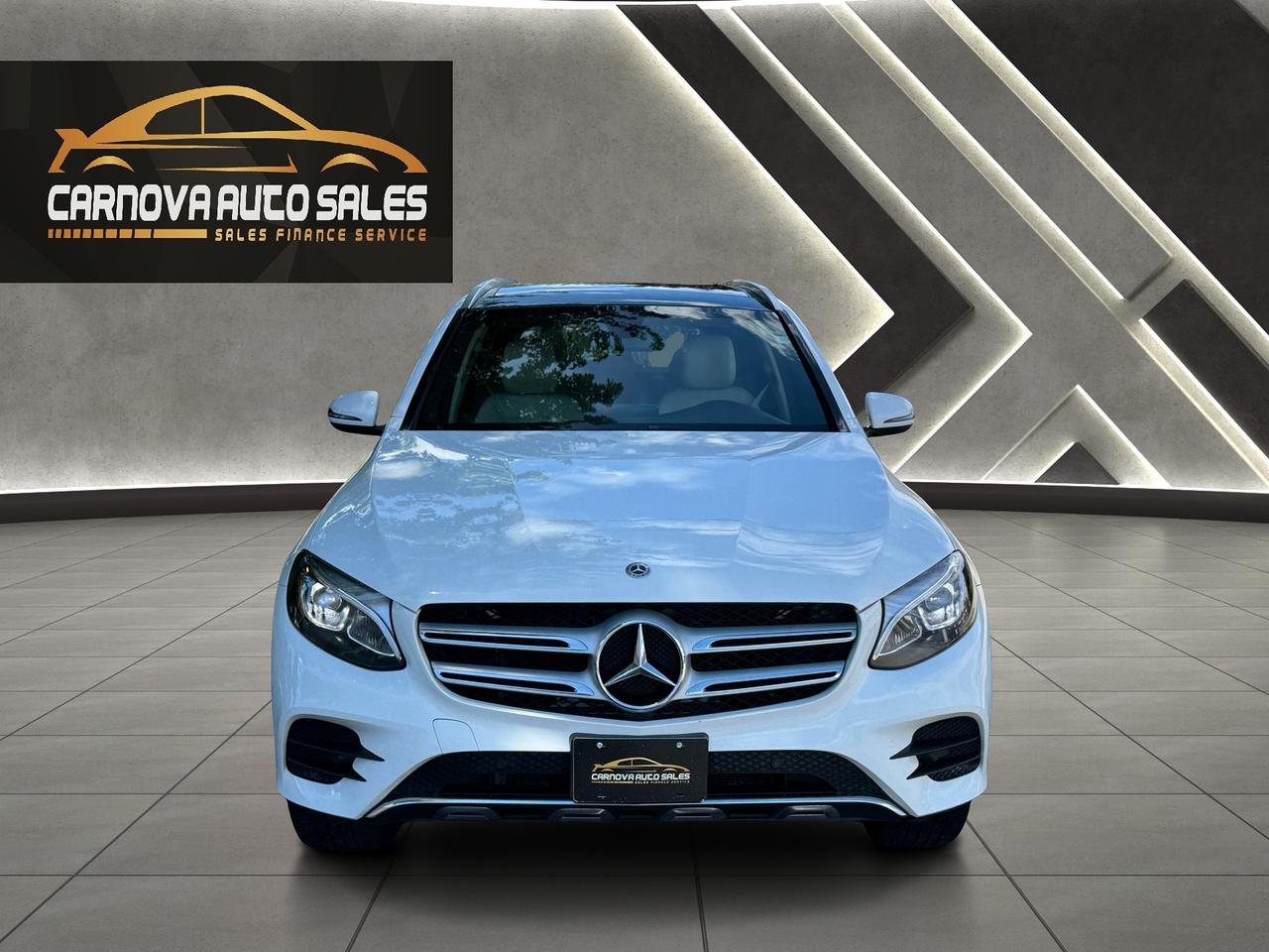 2018 Mercedes-Benz GLC-Class GLC 300 4MATIC+CLEAN CARFAX+Pano Roof+Camera Photo