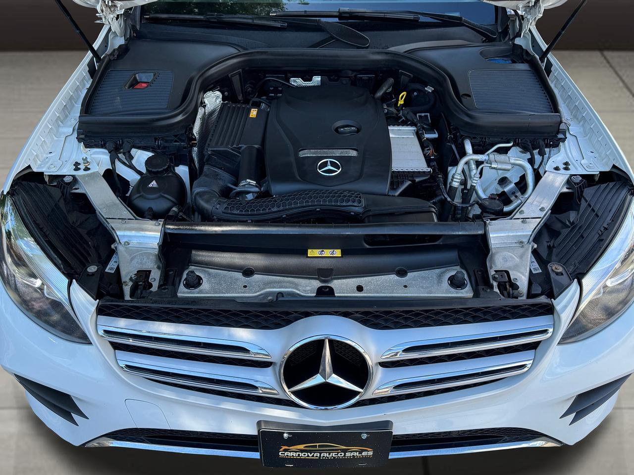 2018 Mercedes-Benz GLC-Class GLC 300 4MATIC+CLEAN CARFAX+Pano Roof+Camera Photo