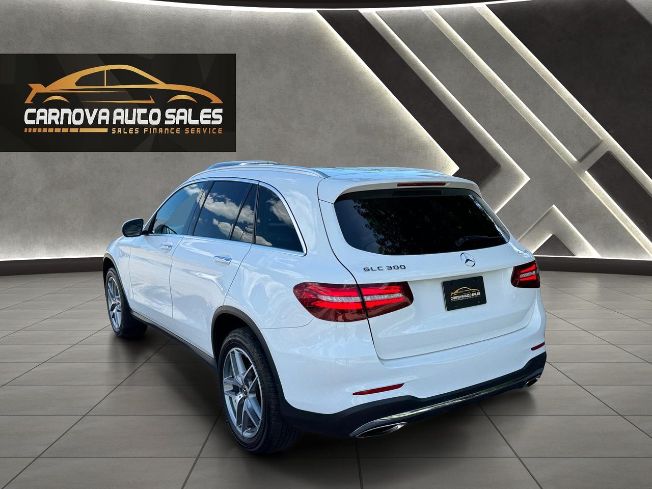 2018 Mercedes-Benz GLC-Class GLC 300 4MATIC+CLEAN CARFAX+Pano Roof+Camera Photo