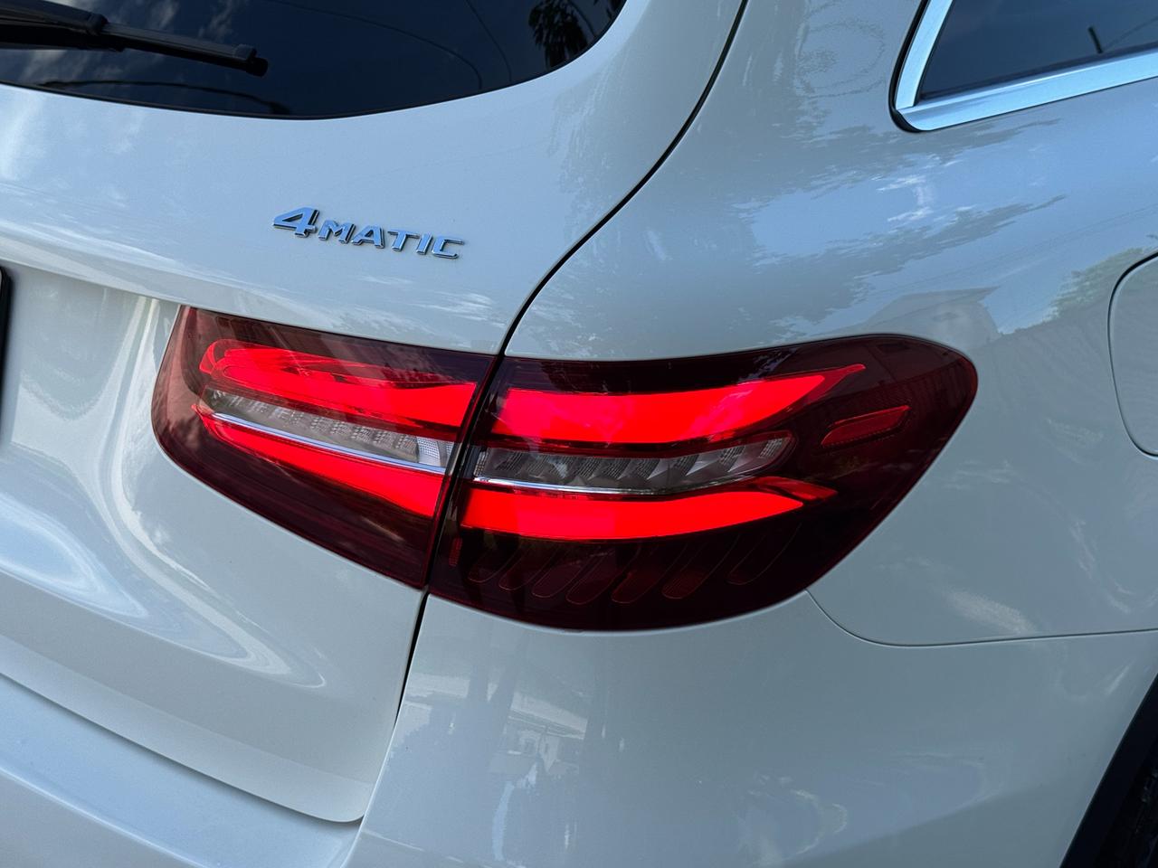 2018 Mercedes-Benz GLC-Class GLC 300 4MATIC+CLEAN CARFAX+Pano Roof+Camera Photo