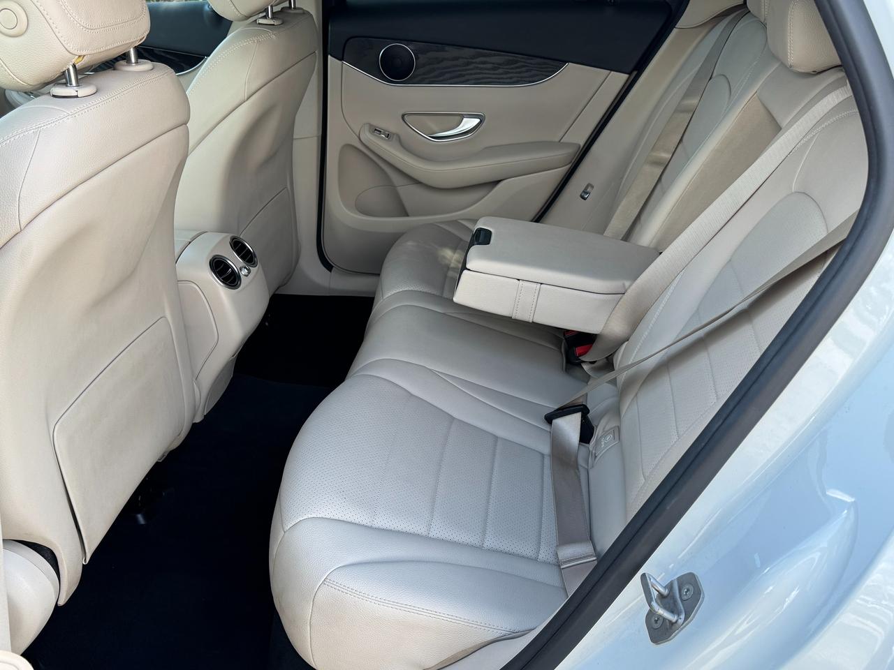 2018 Mercedes-Benz GLC-Class GLC 300 4MATIC+CLEAN CARFAX+Pano Roof+Camera Photo