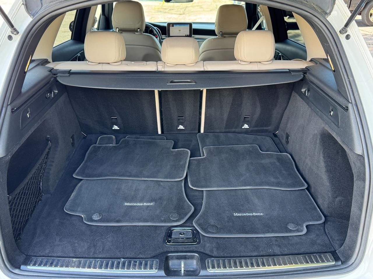 2018 Mercedes-Benz GLC-Class GLC 300 4MATIC+CLEAN CARFAX+Pano Roof+Camera Photo
