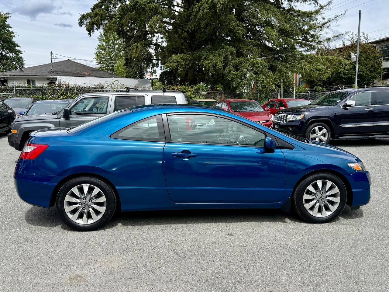 2010 Honda Civic EX-L FINANCING AVAILABLE Photo4