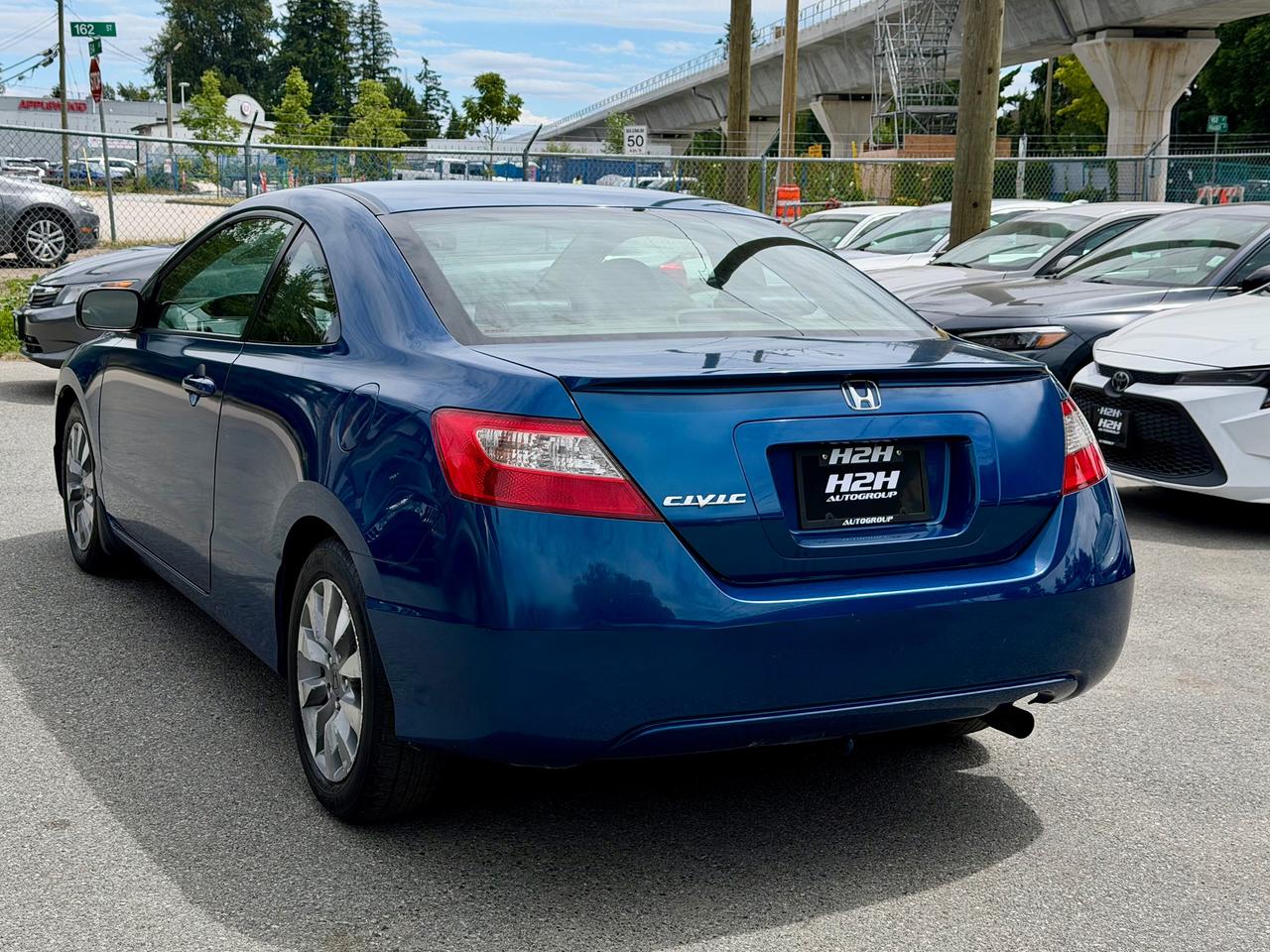 2010 Honda Civic EX-L FINANCING AVAILABLE Photo7
