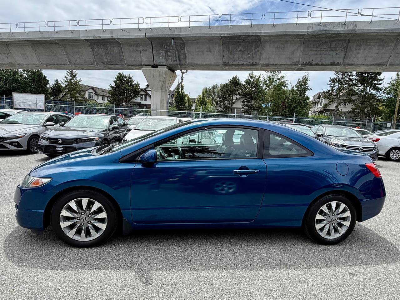 2010 Honda Civic EX-L FINANCING AVAILABLE Photo8