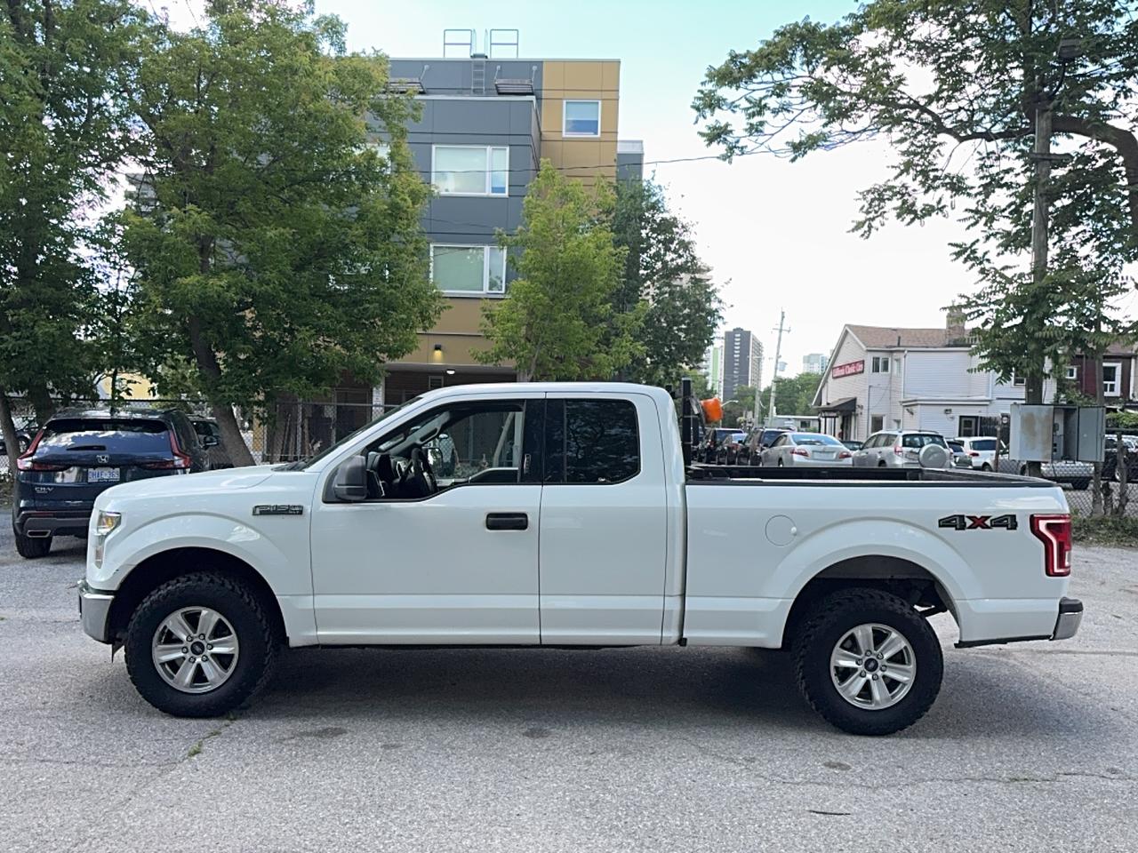 2016 Ford F-150 XLT Photo