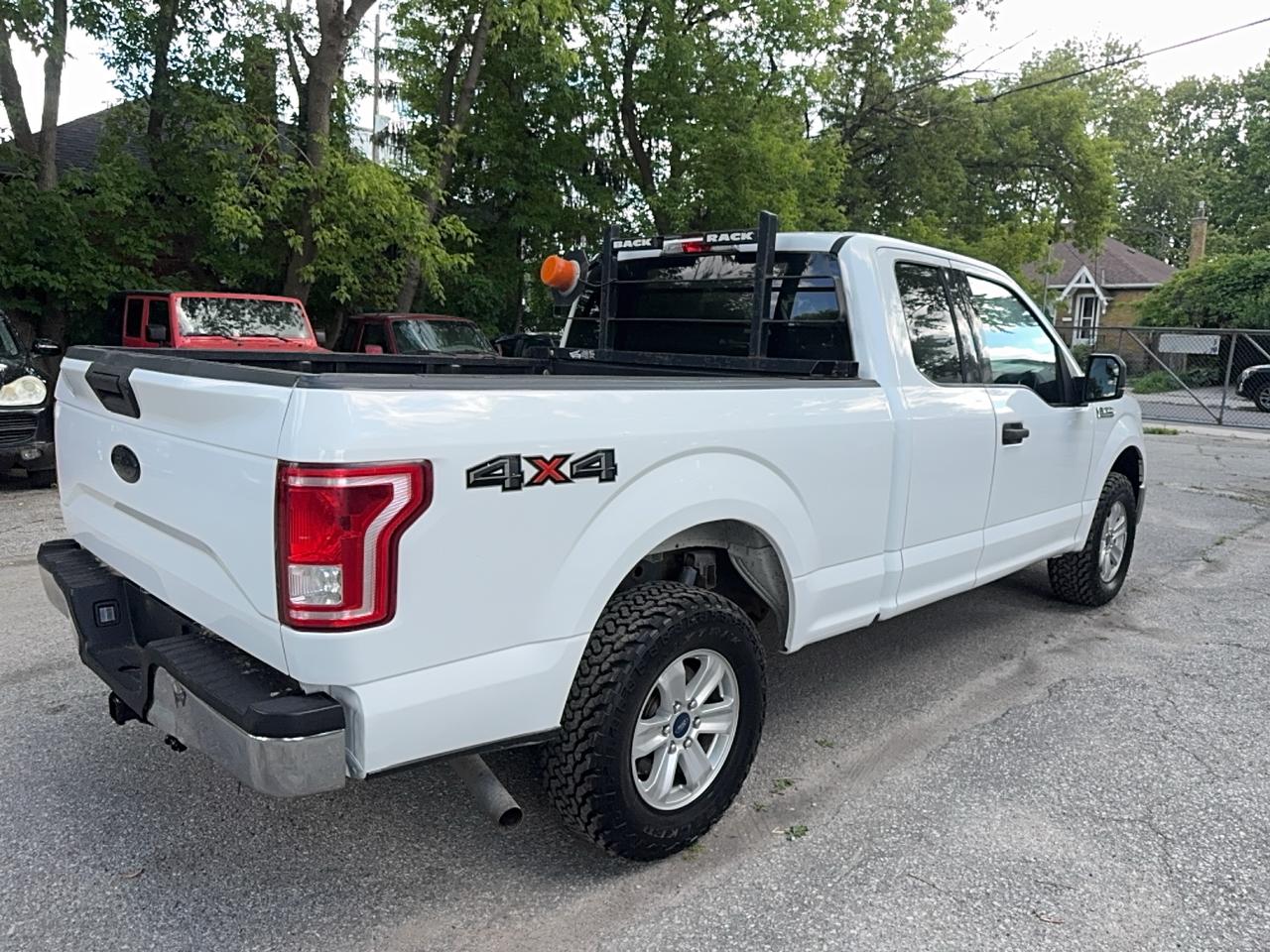 2016 Ford F-150 XLT Photo4