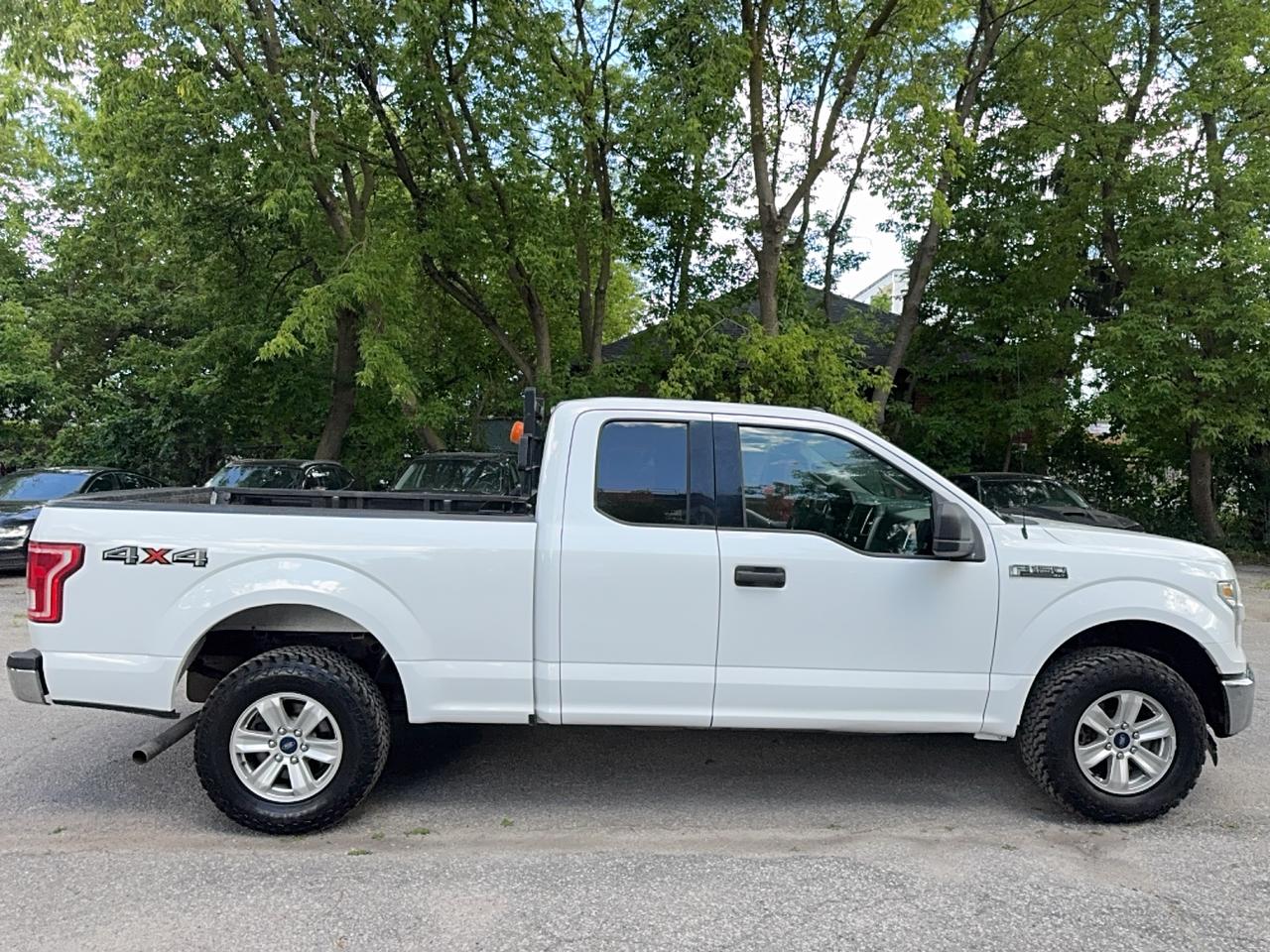 2016 Ford F-150 XLT Photo