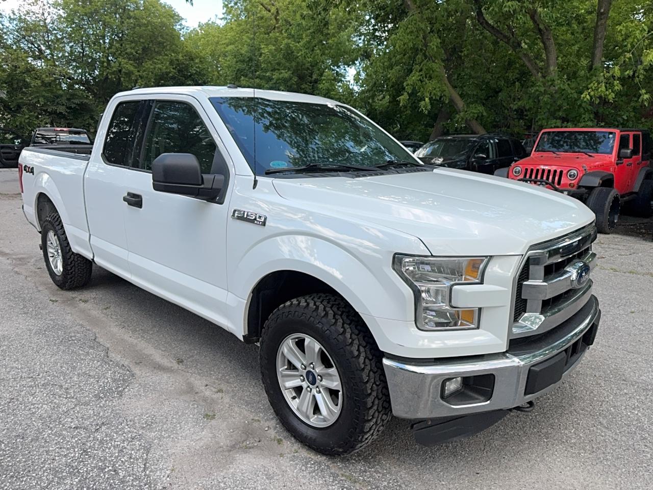 2016 Ford F-150 XLT Photo