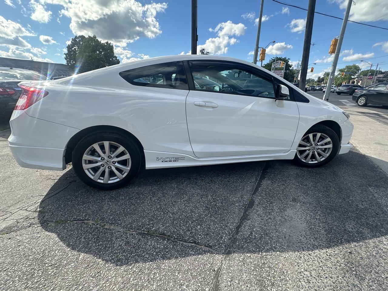 2013 Honda Civic EX L Photo