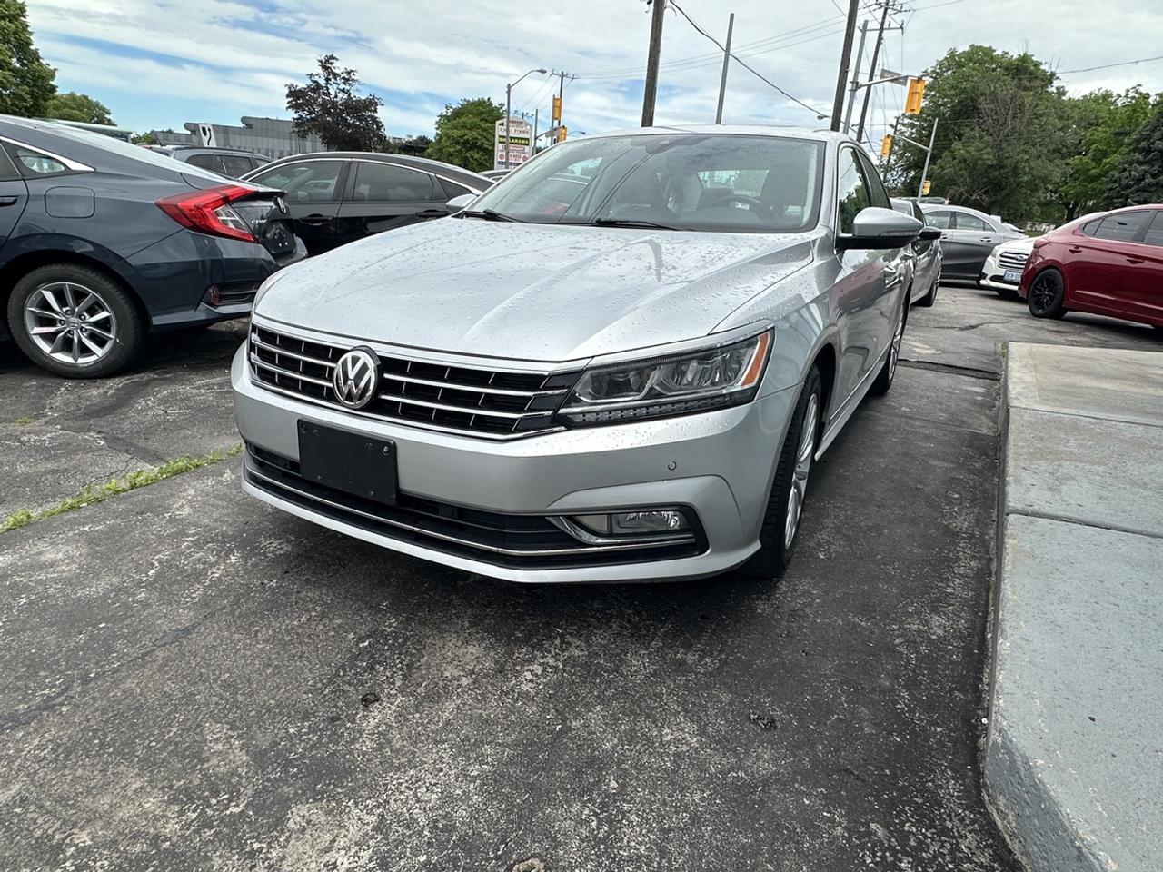 2017 Volkswagen Passat SE Photo