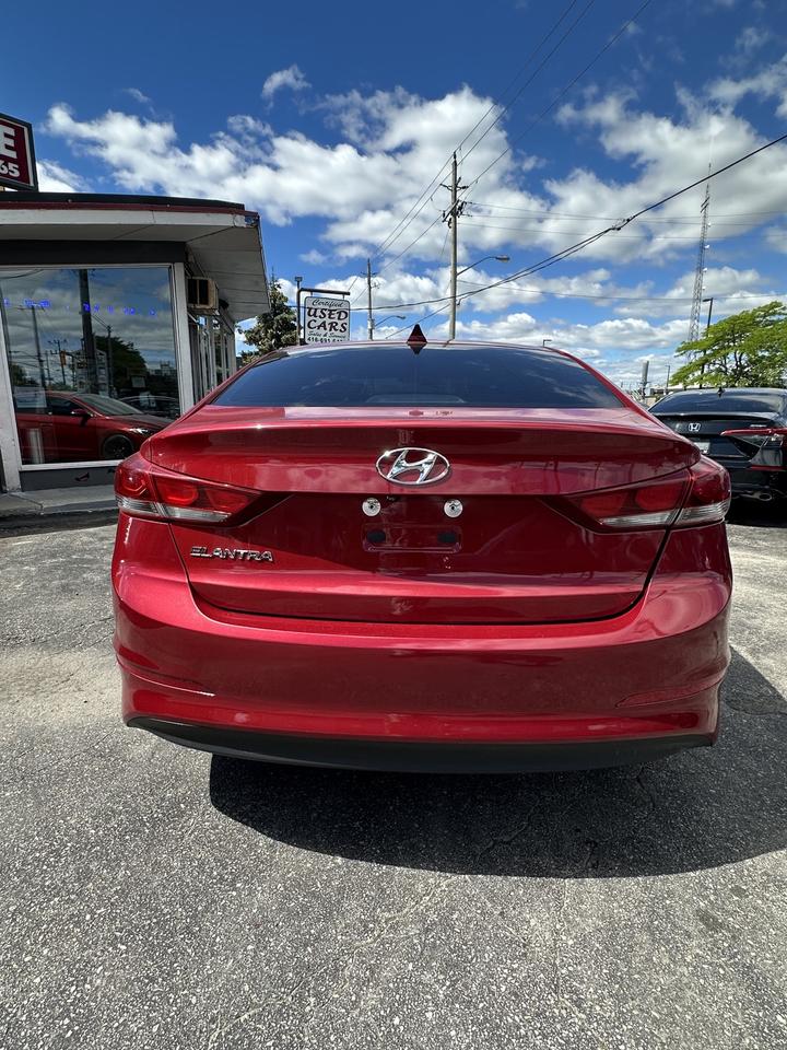 2018 Hyundai Elantra Limited Photo4