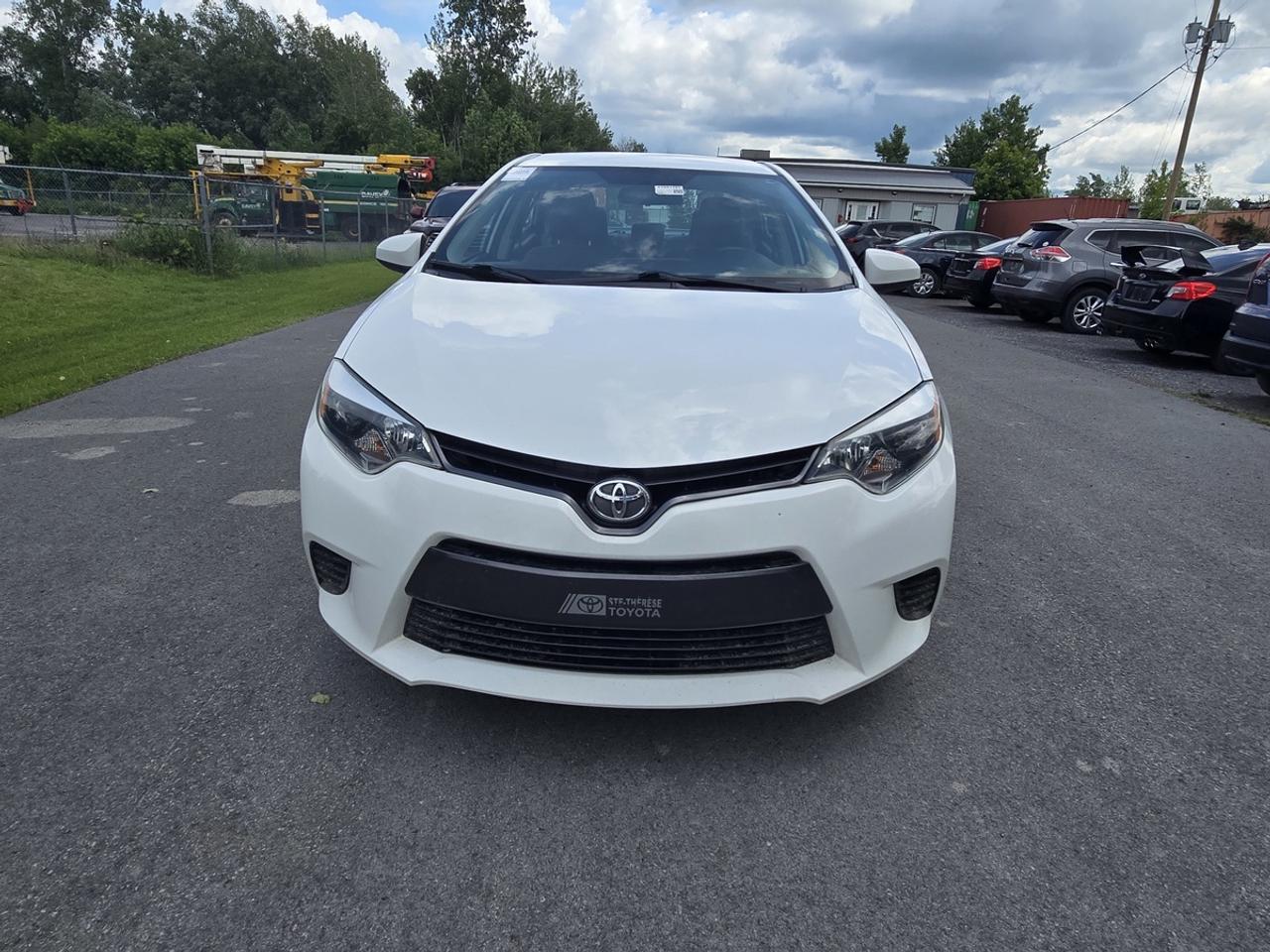 2015 Toyota Corolla LE Photo