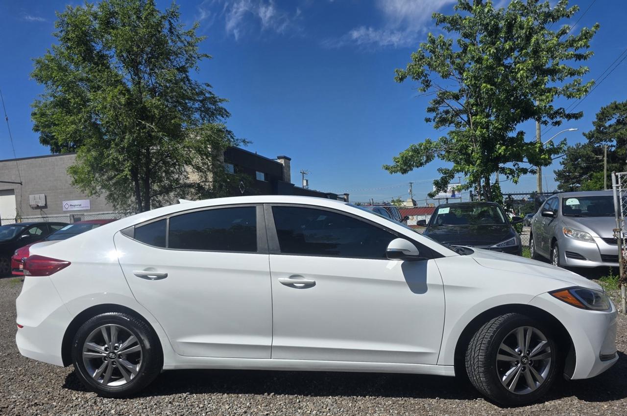 2018 Hyundai Elantra SEL Photo