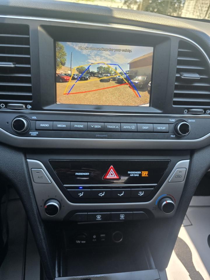 2018 Hyundai Elantra SEL Photo