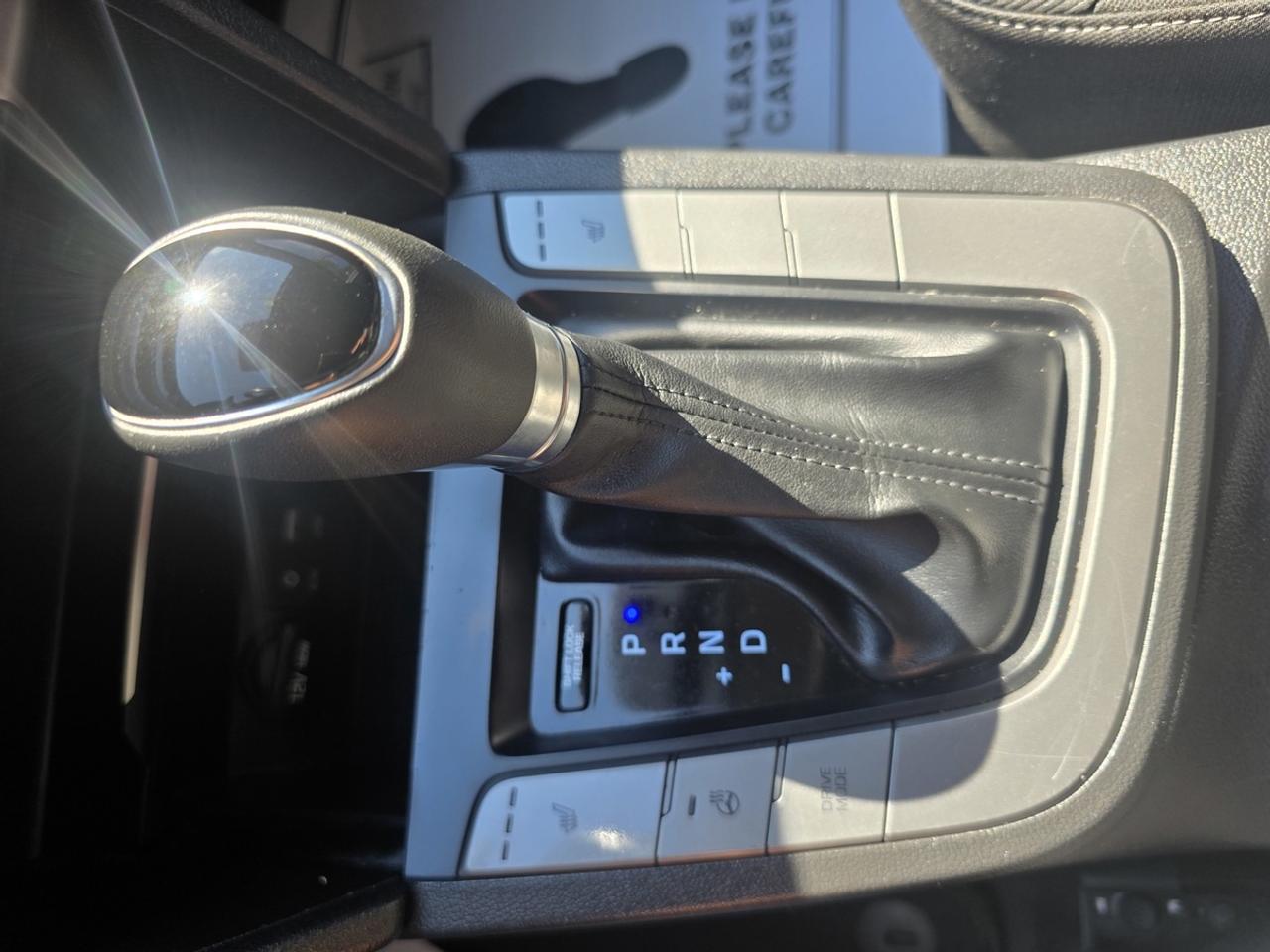 2018 Hyundai Elantra SEL Photo